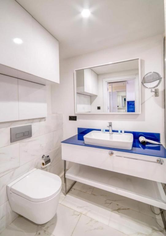 Aparthotel Best House Orbi City Batumi Exterior foto