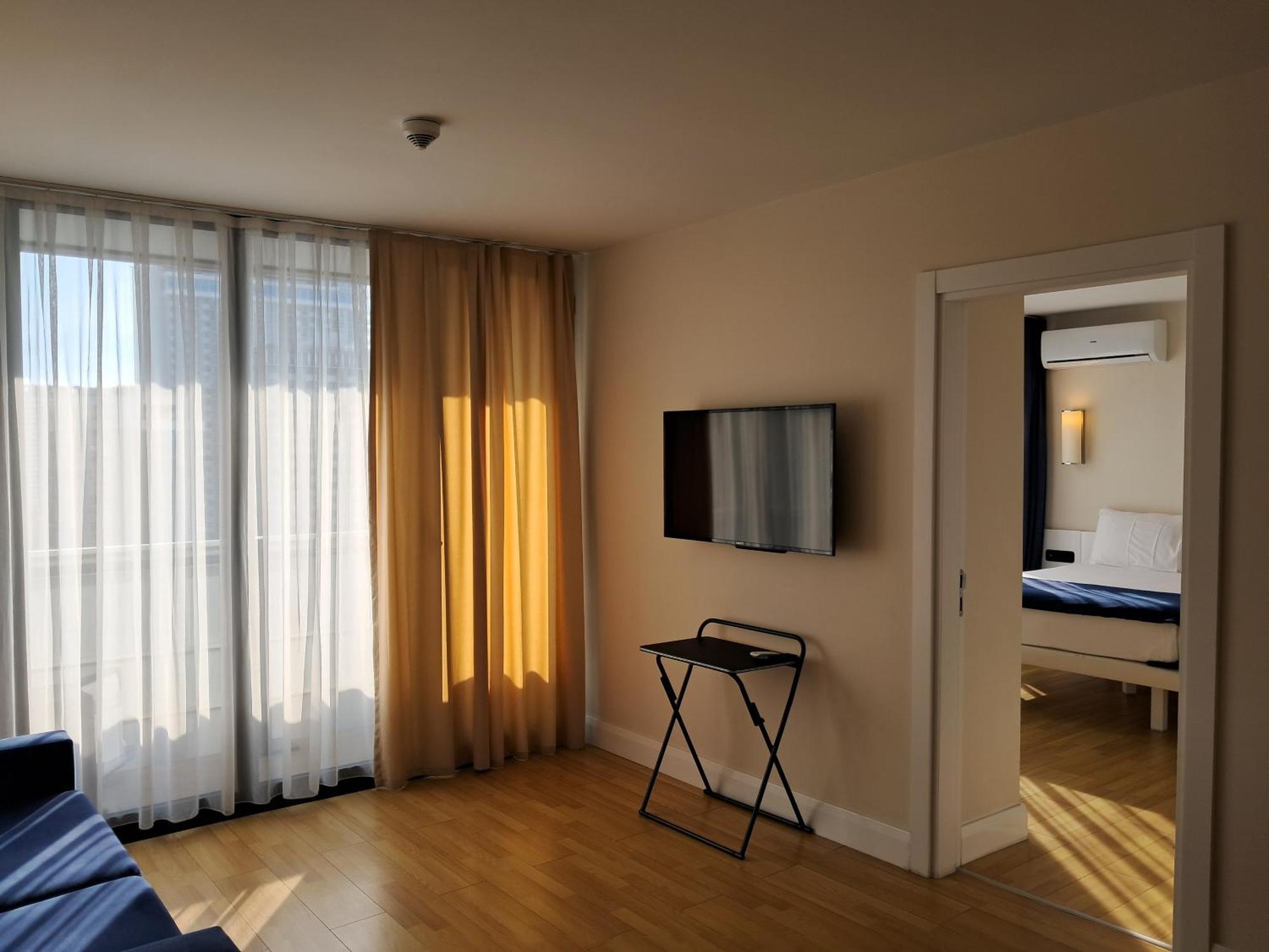 Aparthotel Best House Orbi City Batumi Exterior foto