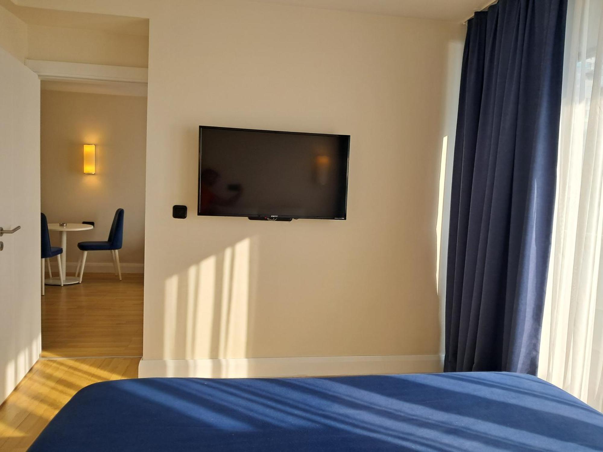 Aparthotel Best House Orbi City Batumi Exterior foto